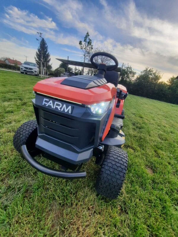 Traktor për kositje Würth
